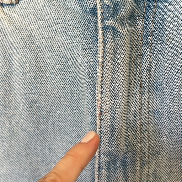Zara light wash high rise mom shorts - Picture 6 of 8